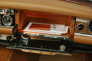 280SL-interior-dash-4