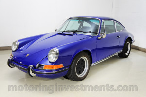 1970 Porsche 911T coupe, Albert blue, left front shot