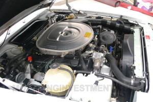 1989 Mercedes 560SL Engine bay