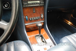 1989-mercedes-560sl-interior-5