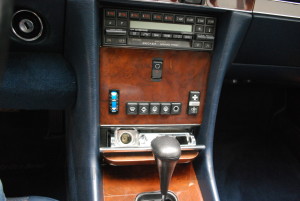 1989-mercedes-560sl-interior-6