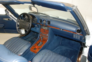 1989-mercedes-560sl-interior-8