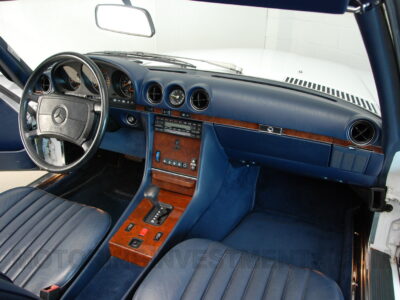Image, blue leather interior, original Mercedes 560SL