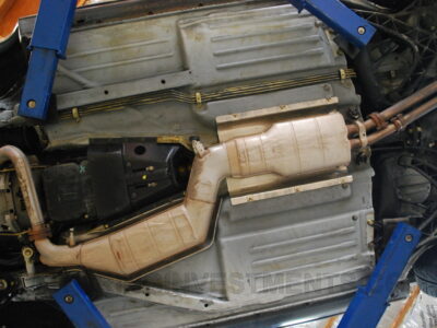 Image of all original undercarriage, Mercedes 560SL