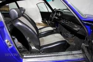 1970-Porsche-911T-Interior-Details-8