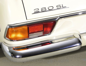 1971-Mercedes-280SL-Details-24