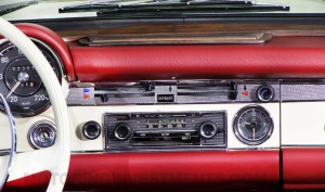 1971-Mercedes-280SL-Interior-7